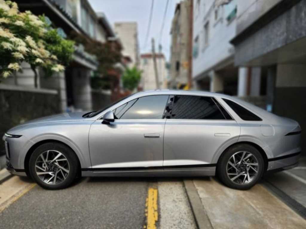 HYUNDAI Grandeur - Vista 3