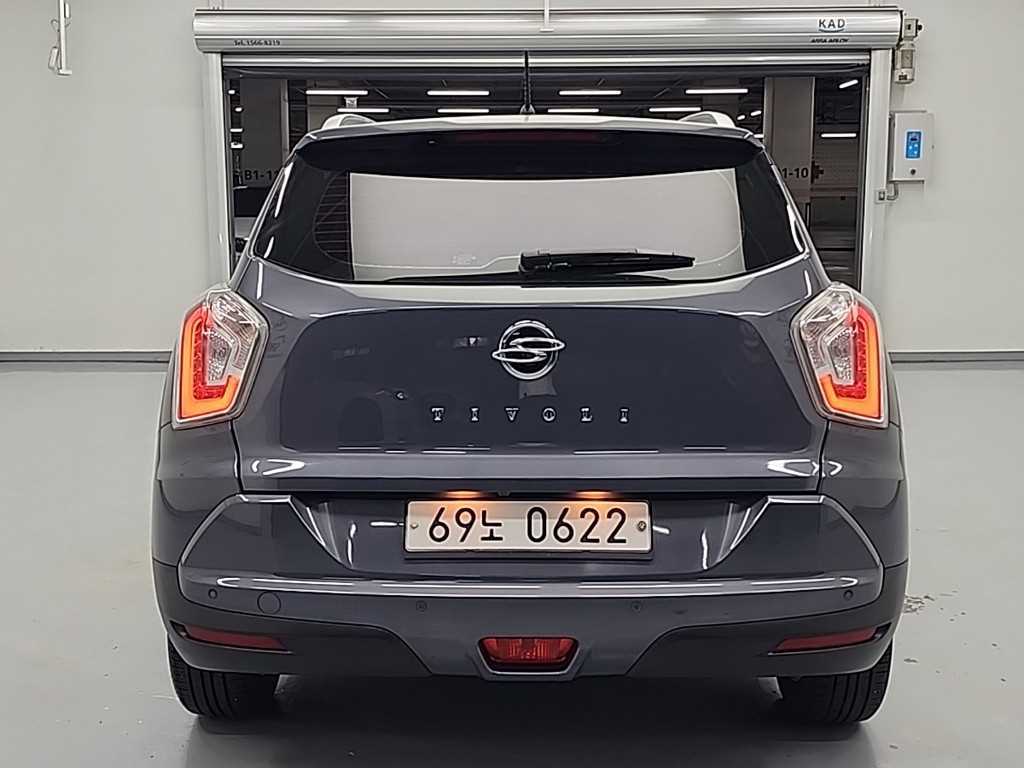 Ssangyong Tivoli - Vista 3