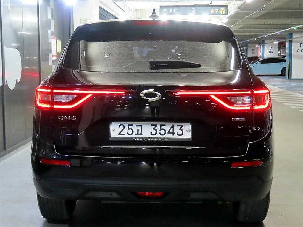 SAMSUNG QM6 - Vista 5