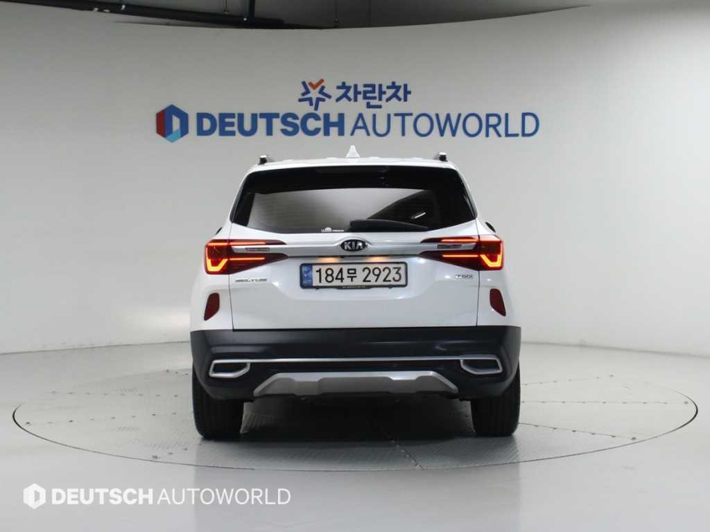 KIA Seltos - Vista 4