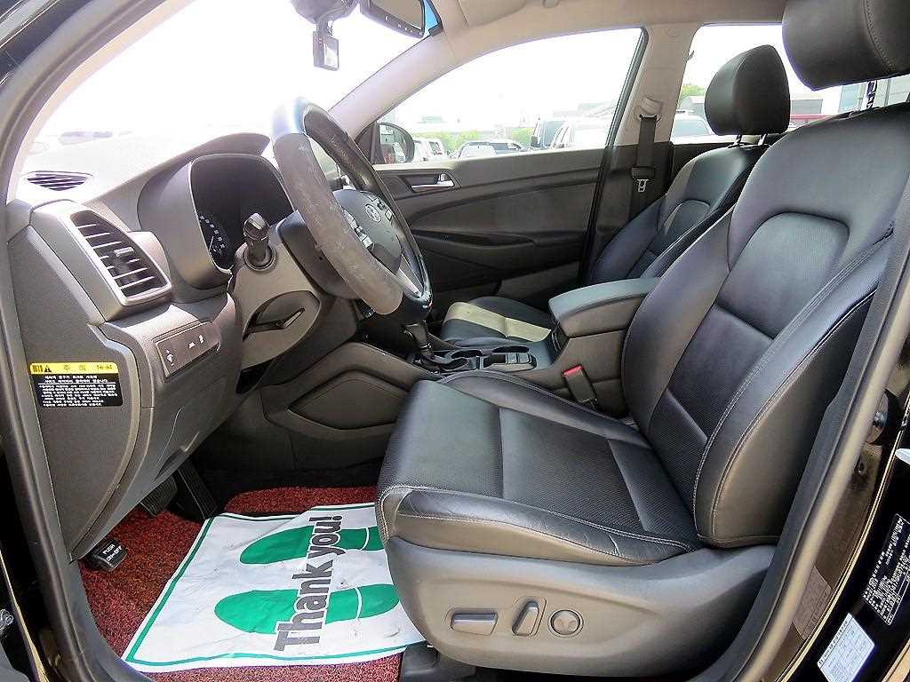 HYUNDAI Tucson - Vista 6