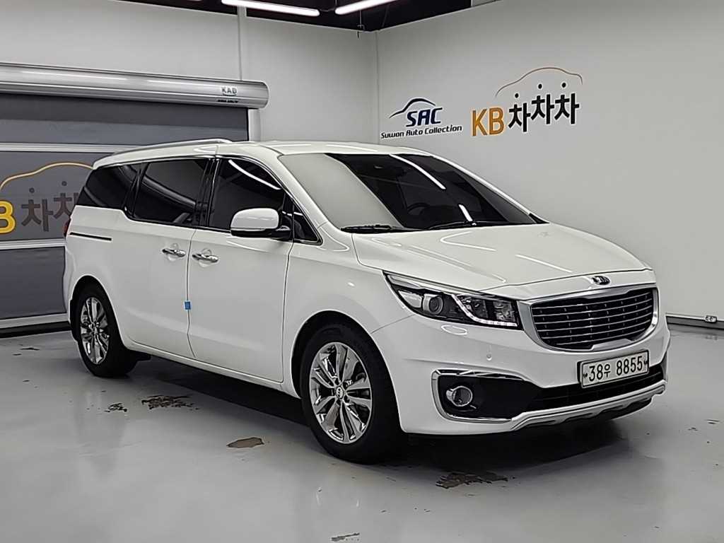 KIA Carnival - Vista 4