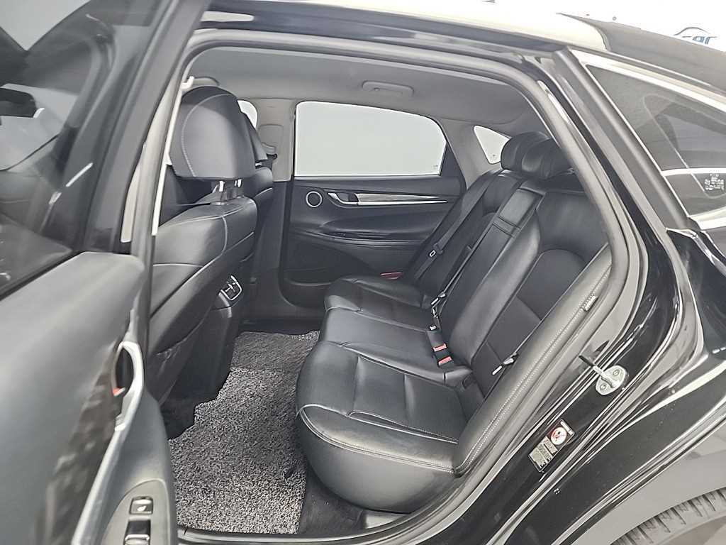 HYUNDAI Grandeur - Vista 12