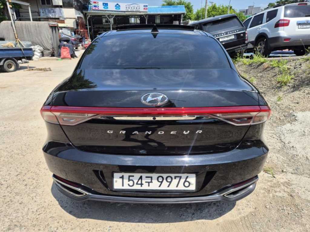 HYUNDAI Grandeur - Vista 4
