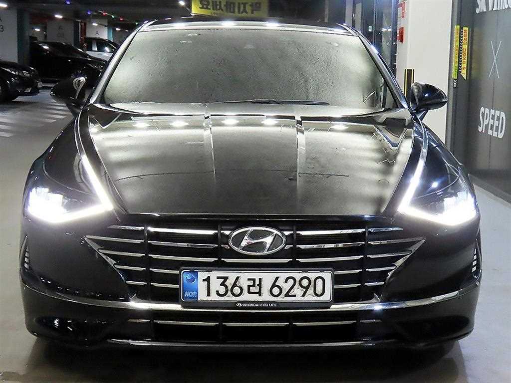 HYUNDAI Sonata - Vista 2