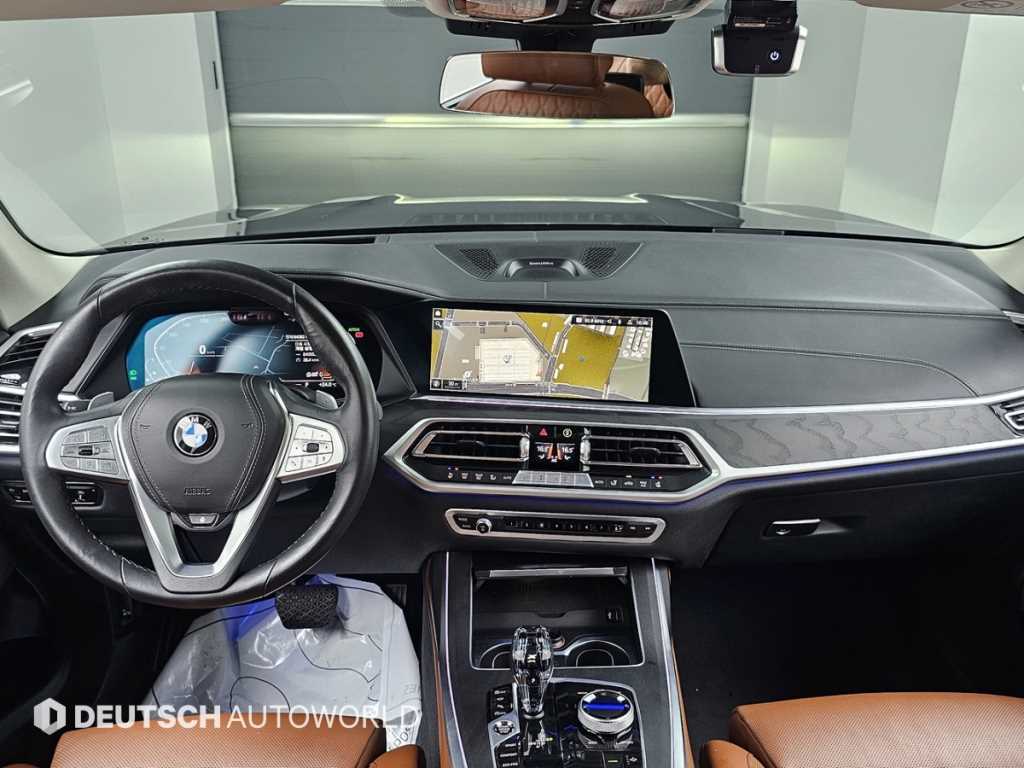 BMW X7 - Vista 9