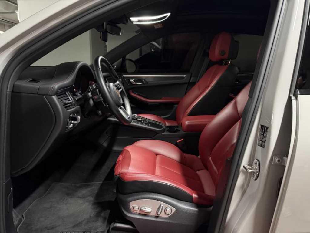 Porsche Macan - Vista 10