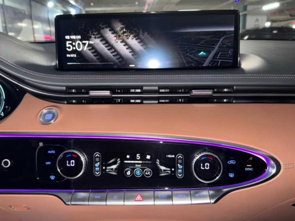 Genesis GV70 - Vista 10