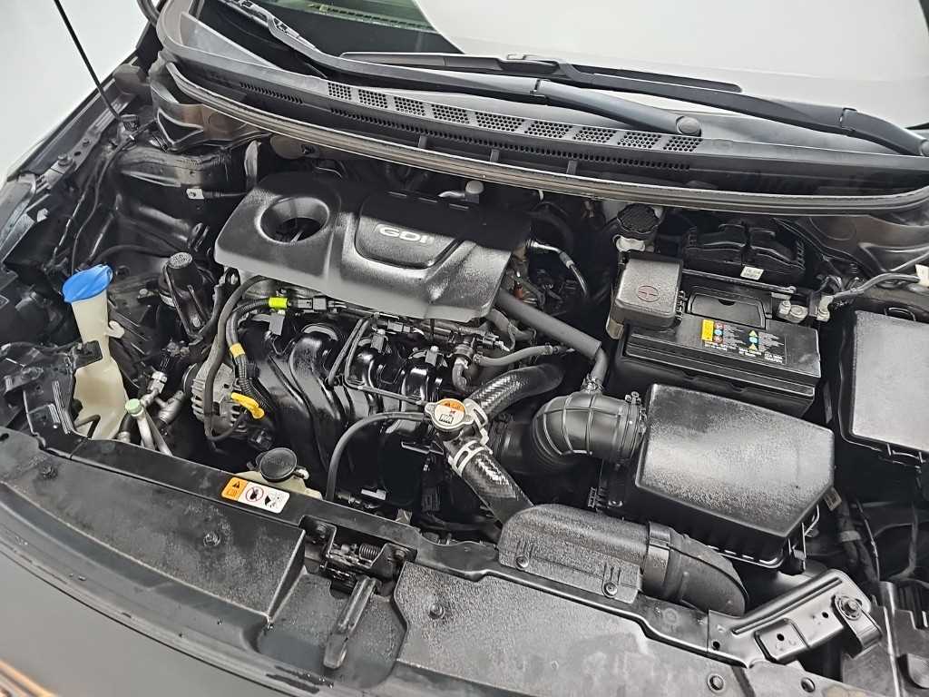 KIA K3 - Vista 5