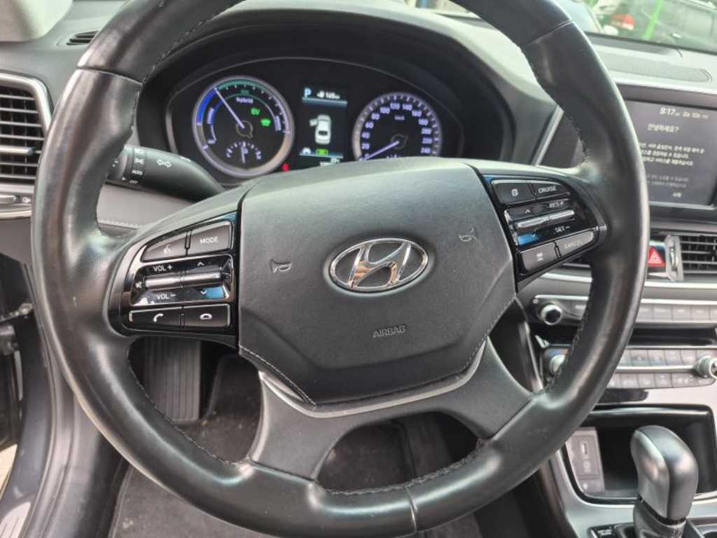 HYUNDAI Grandeur - Vista 5