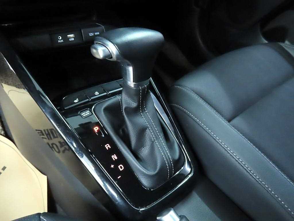 KIA Stonic - Vista 10