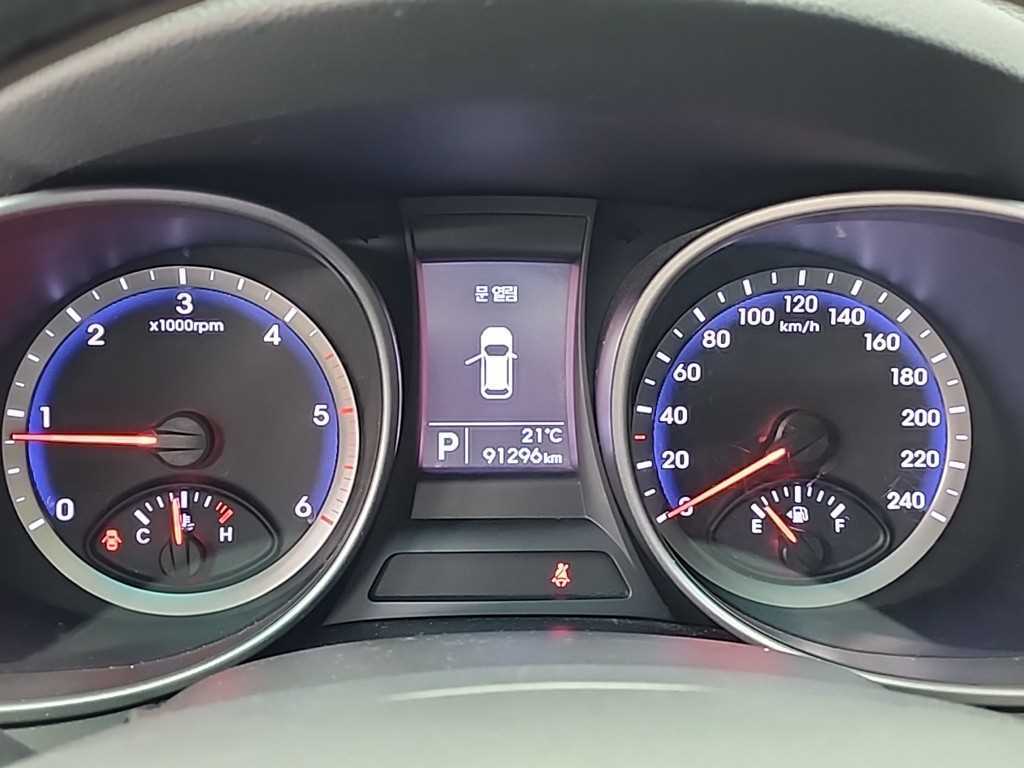 HYUNDAI Santa Fe - Vista 6