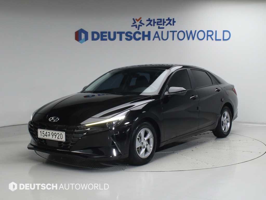 HYUNDAI Avante - Vista 3