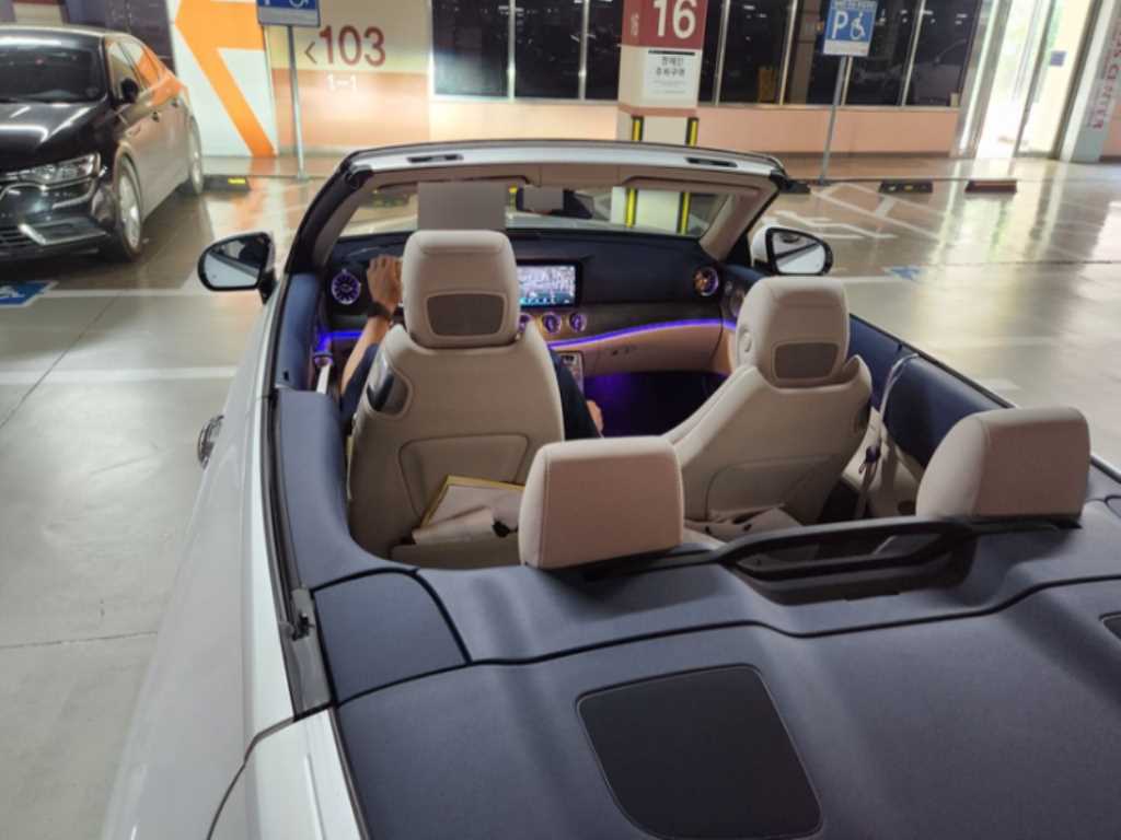 Mercedes Benz E class - Vista 6
