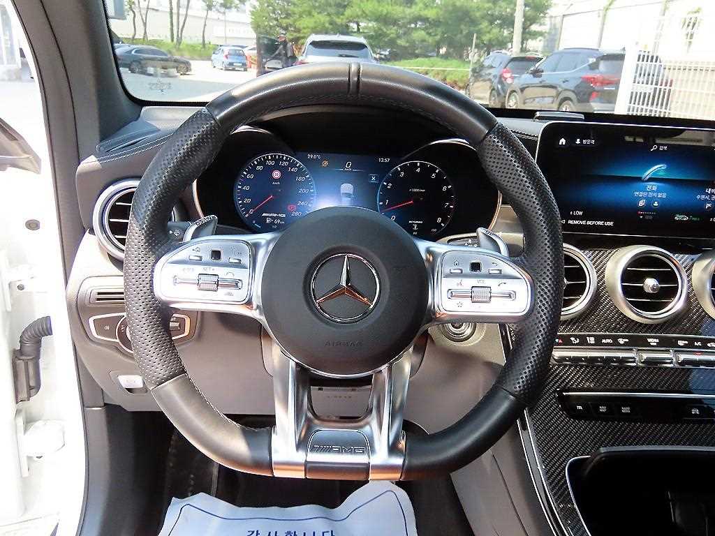 Mercedes Benz GLC Class - Vista 8