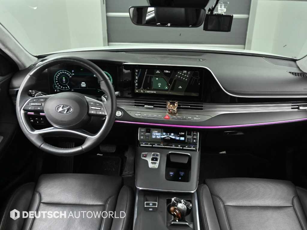 HYUNDAI Grandeur - Vista 7