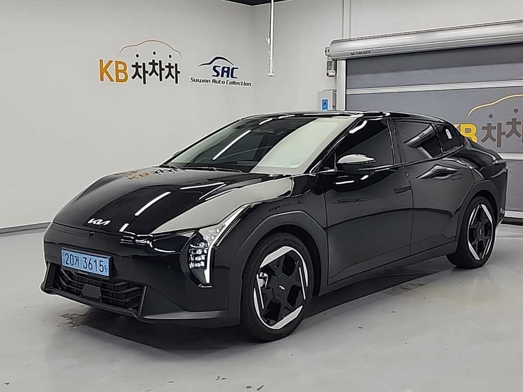 KIA EV4 2026 Negro - Importación desde Corea - HF Imports Iquique - Foto 1