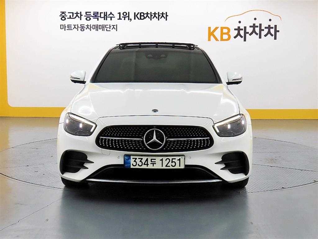 Mercedes Benz E class 2021 Blanco - Importación desde Corea - HF Imports Iquique - Foto 1