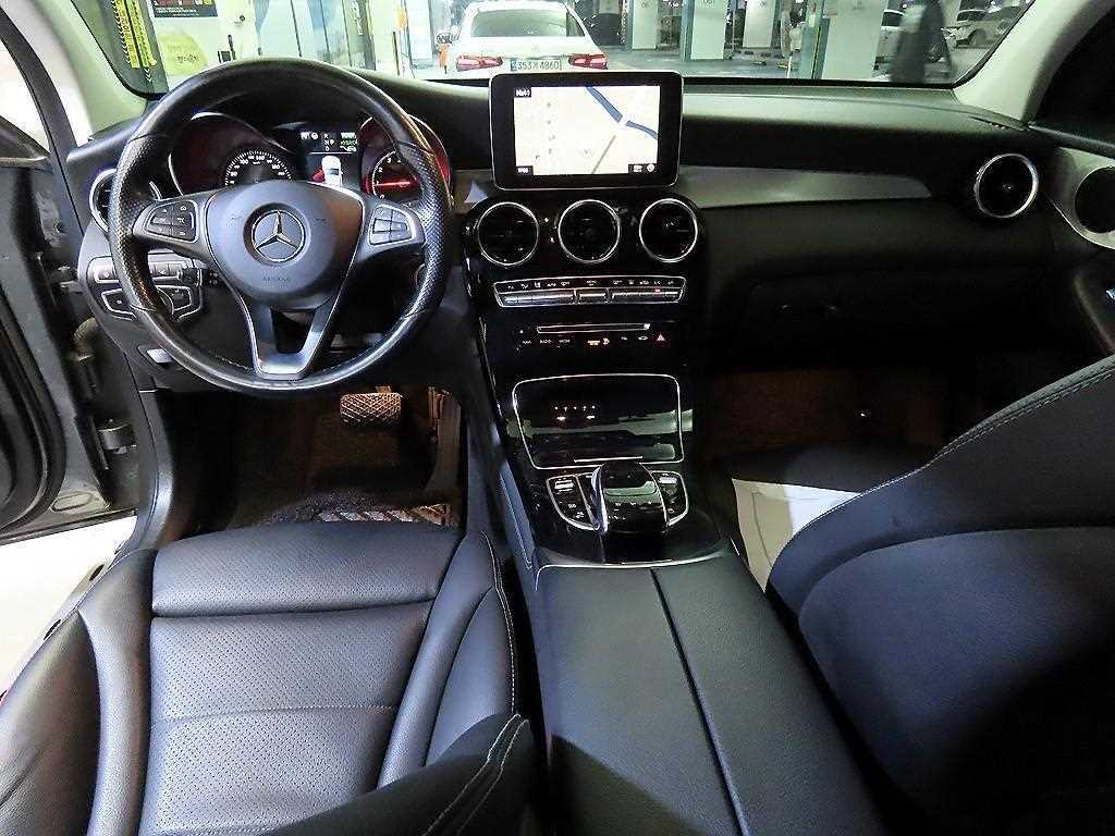 Mercedes Benz GLC Class - Vista 10