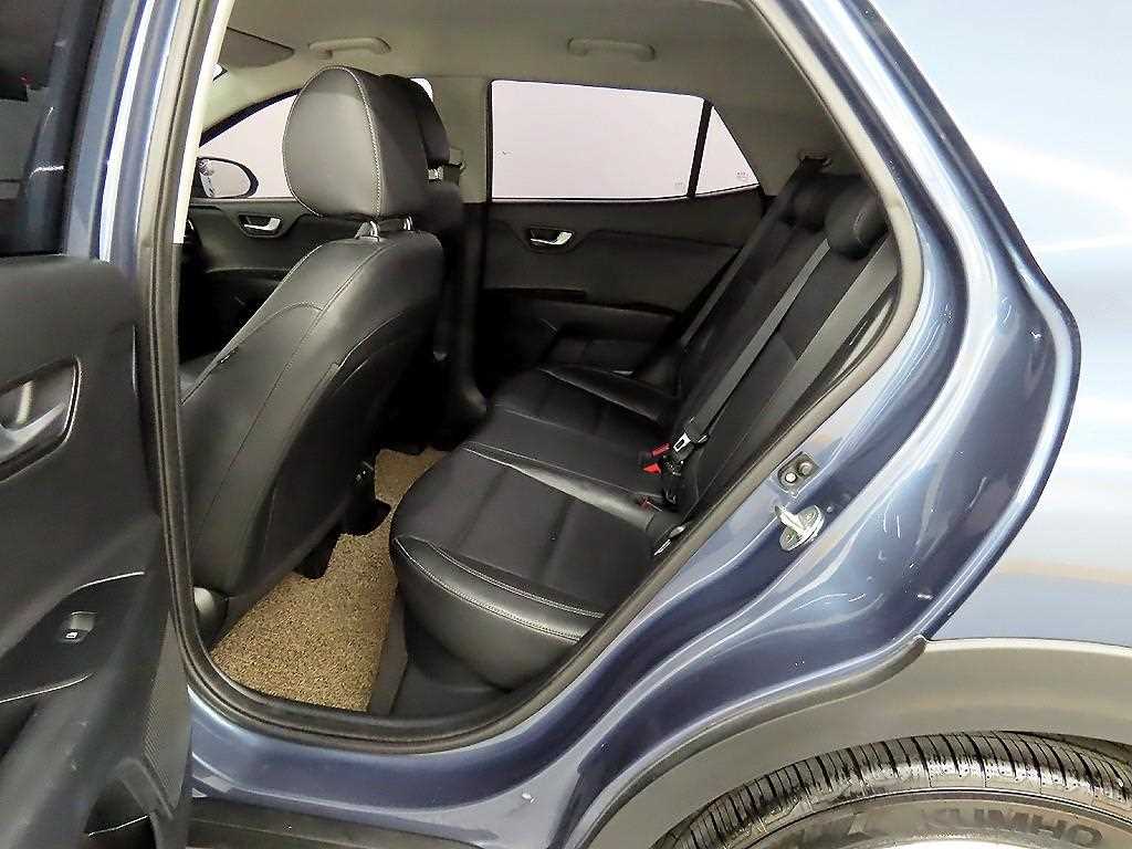 KIA Stonic - Vista 5