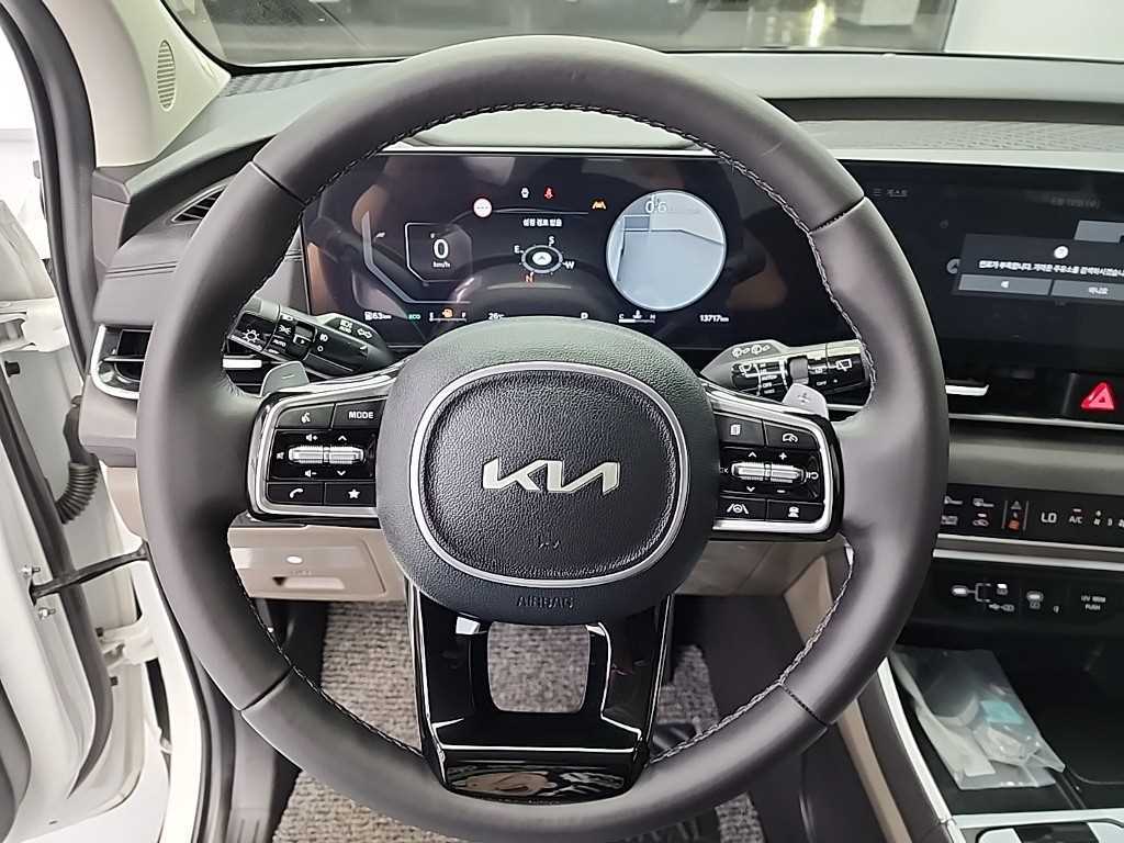 KIA Carnival - Vista 9