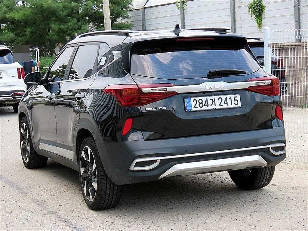 KIA Seltos - Vista 3
