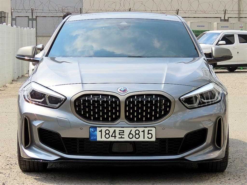 BMW 1 series 2022 Gris - Importación desde Corea - HF Imports Iquique - Foto 1