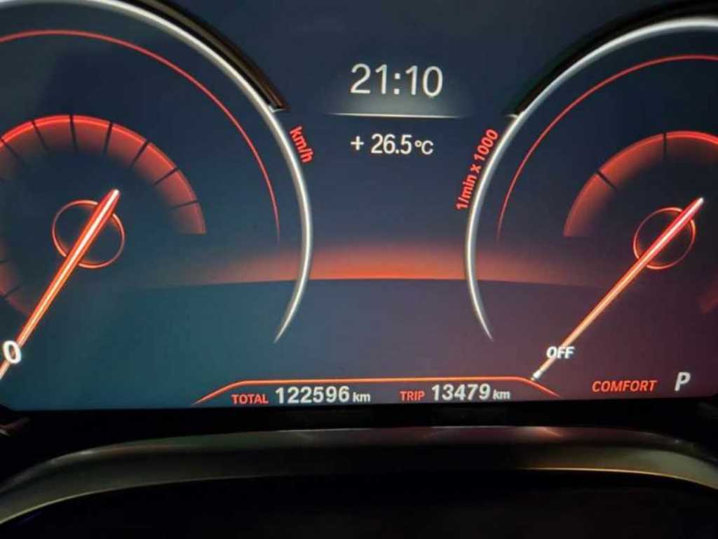 BMW 7 Series - Vista 3