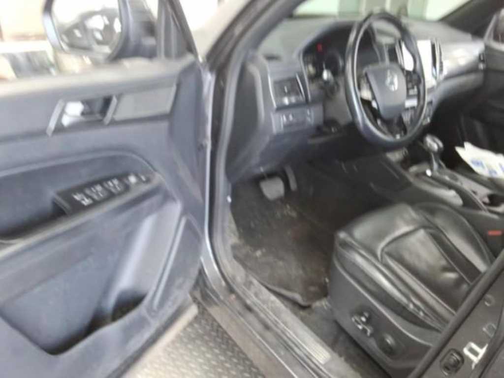 Ssangyong Rexton - Vista 9