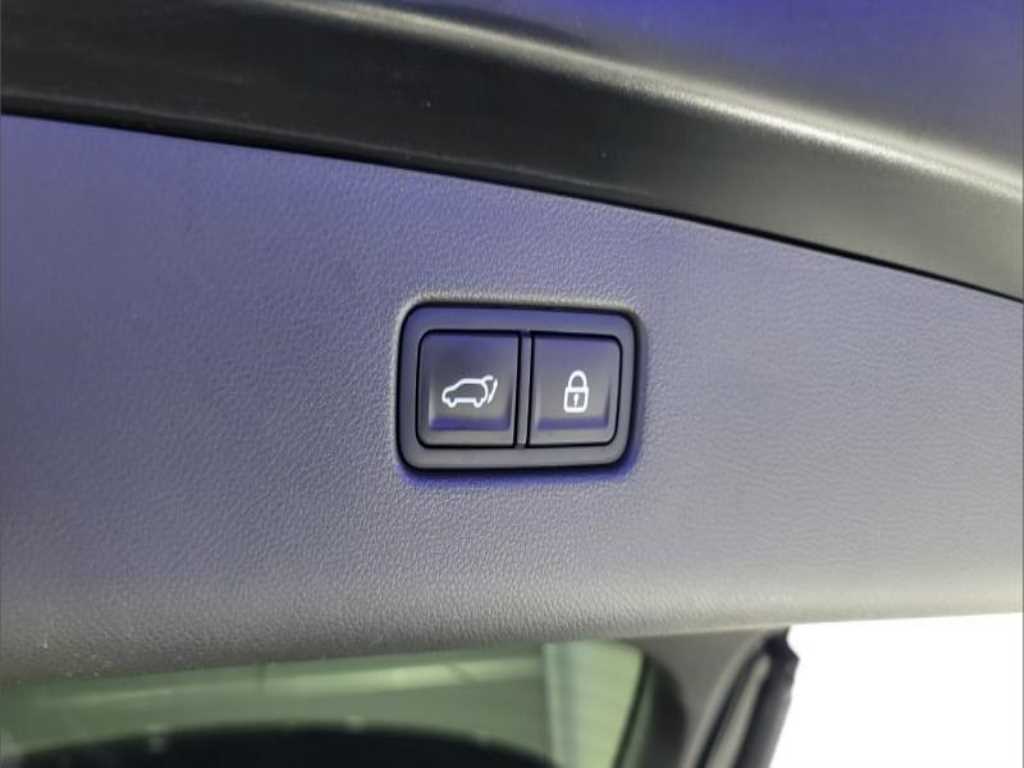 Genesis GV70 - Vista 2