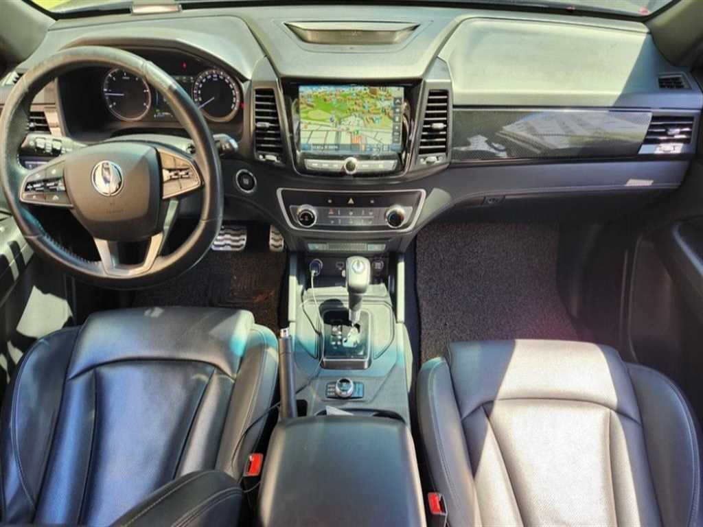Ssangyong Rexton - Vista 10