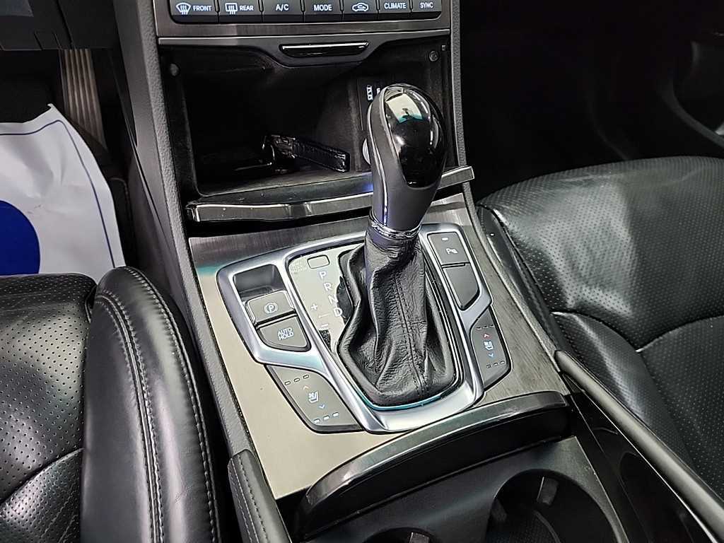 HYUNDAI Grandeur - Vista 8