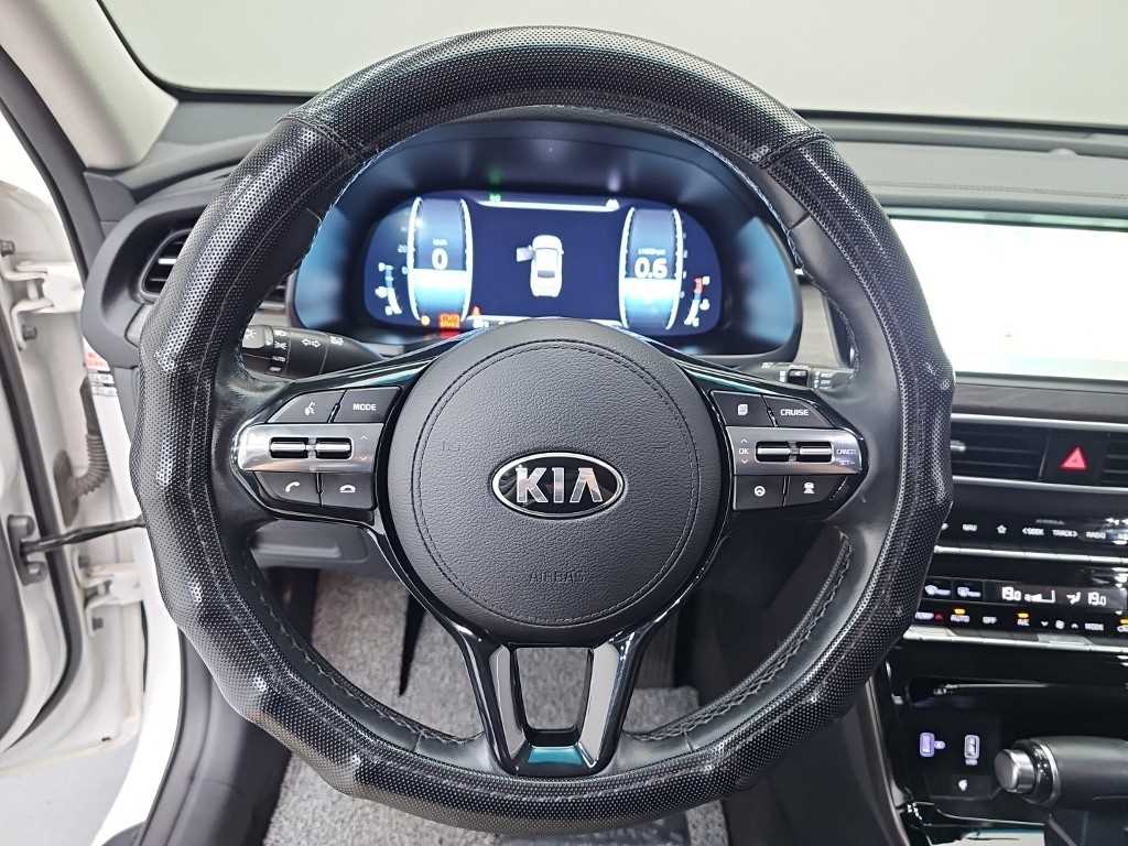 KIA K7 - Vista 9
