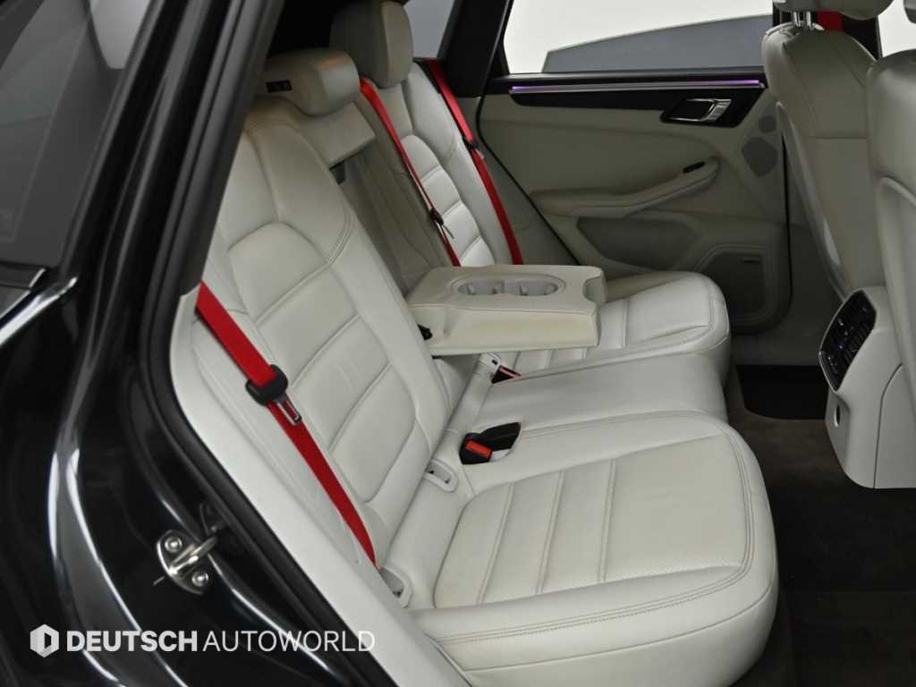 Porsche Macan - Vista 12