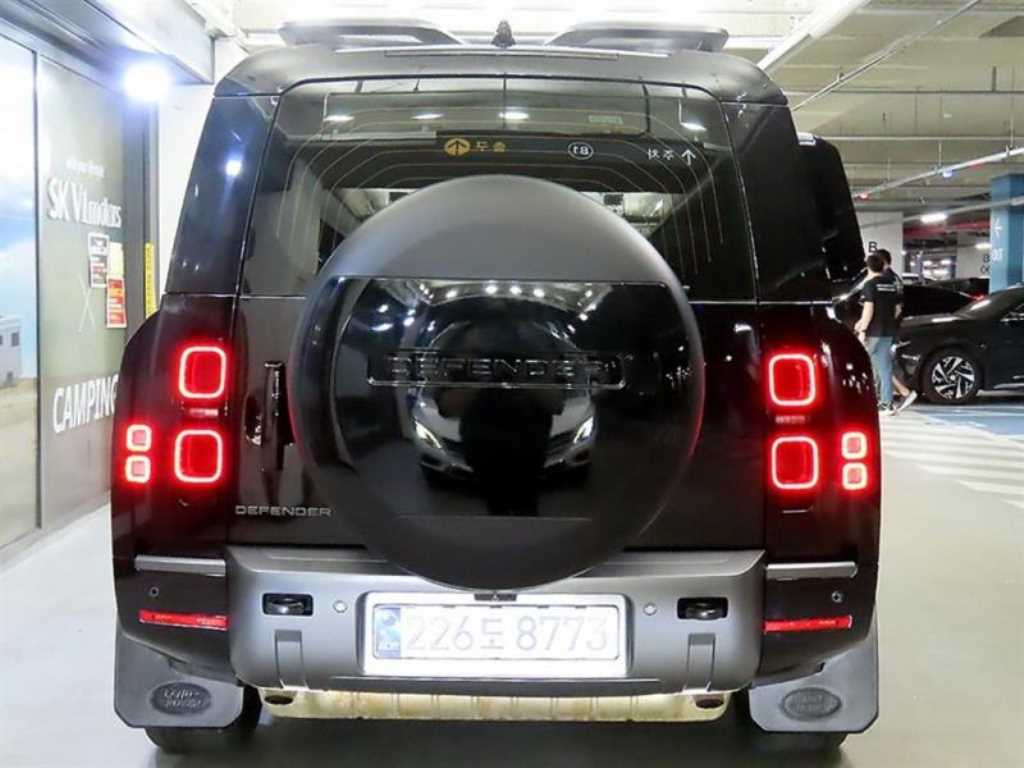 Land Rover Defender - Vista 5