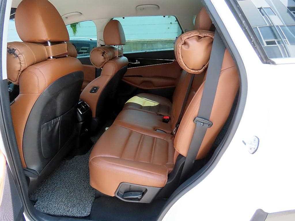 KIA Sorento - Vista 6