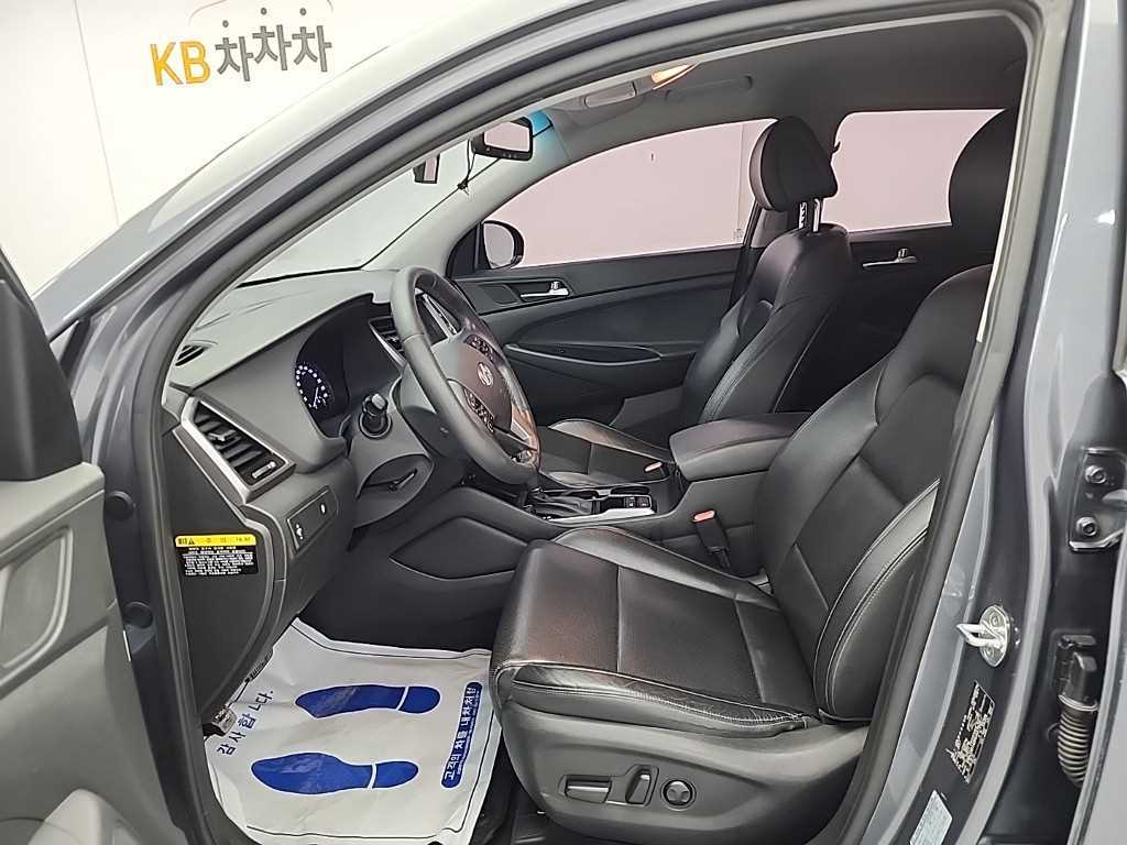 HYUNDAI Tucson - Vista 11