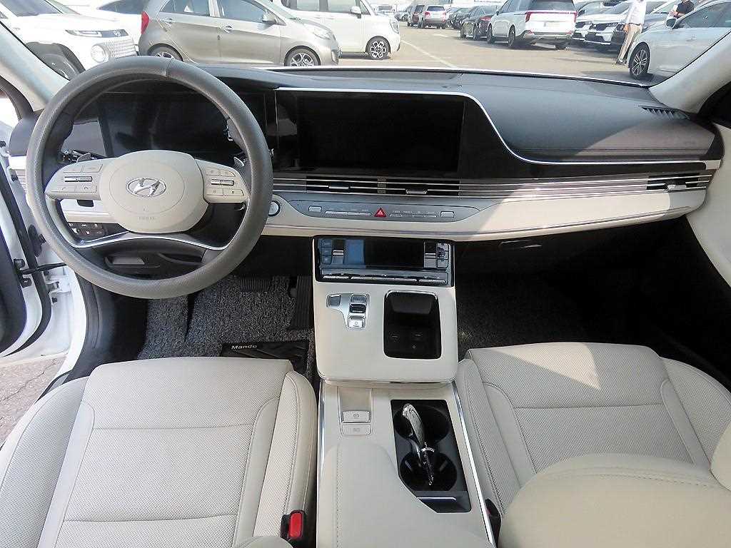 HYUNDAI Grandeur - Vista 8