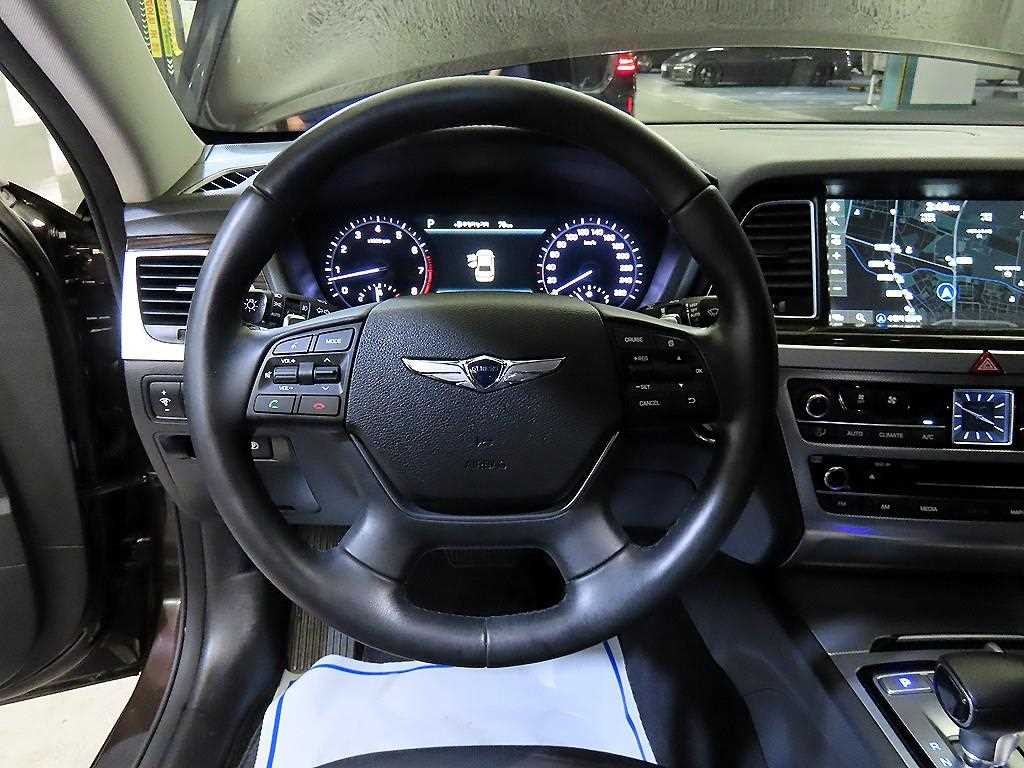 Genesis G80 - Vista 8