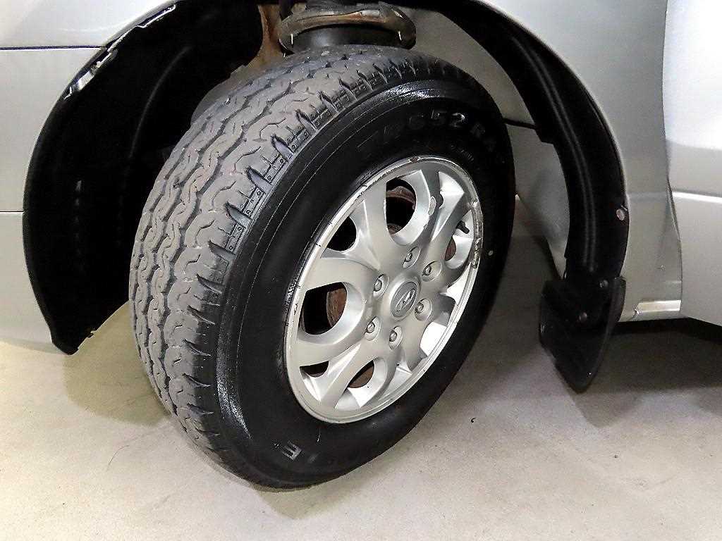 HYUNDAI Starex 2012 Gris - Importación desde Corea - HF Imports Iquique - Foto 18