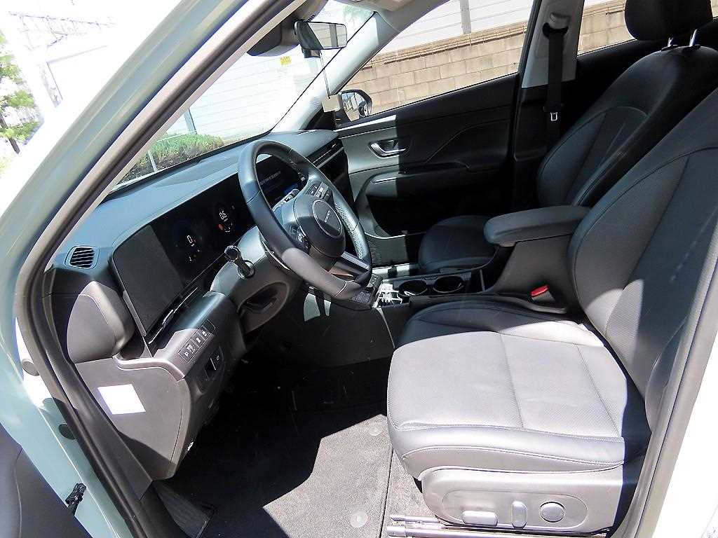 HYUNDAI Kona - Vista 5