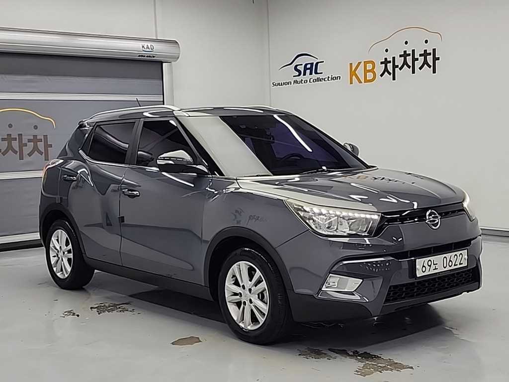 Ssangyong Tivoli - Vista 4