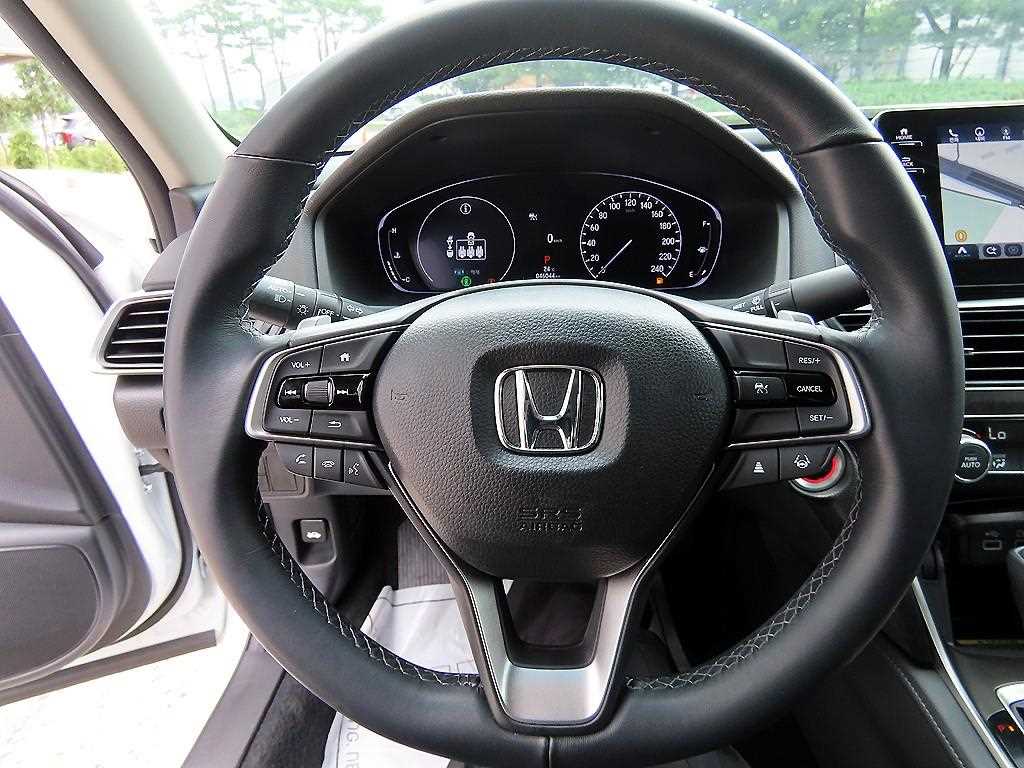 Honda Accord - Vista 8