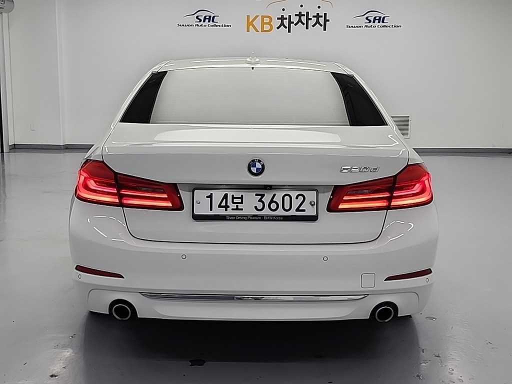 BMW 5 Series - Vista 3