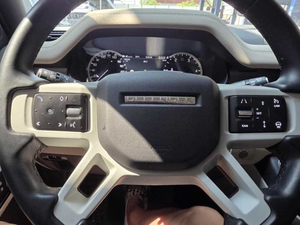 Land Rover Defender - Vista 11