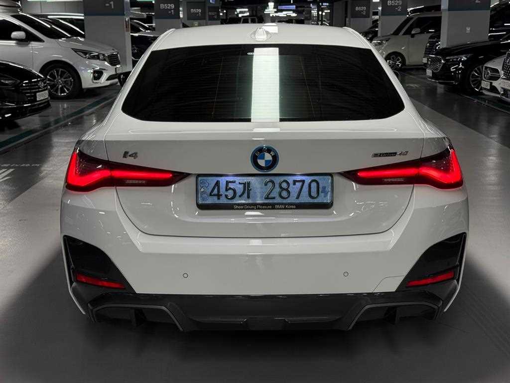 BMW i4 - Vista 3