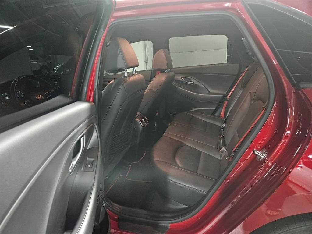 HYUNDAI i30 - Vista 9