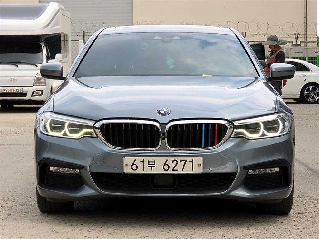 BMW 5 Series 2018 Gris - Importación desde Corea - HF Imports Iquique - Foto 1