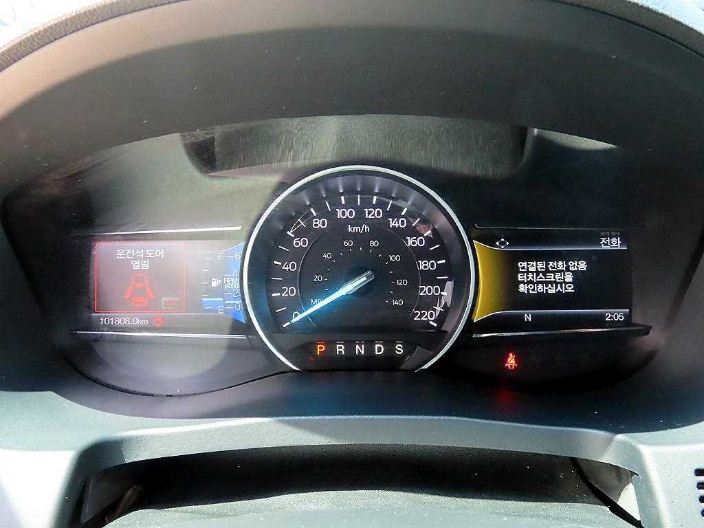Ford Explorer - Vista 9