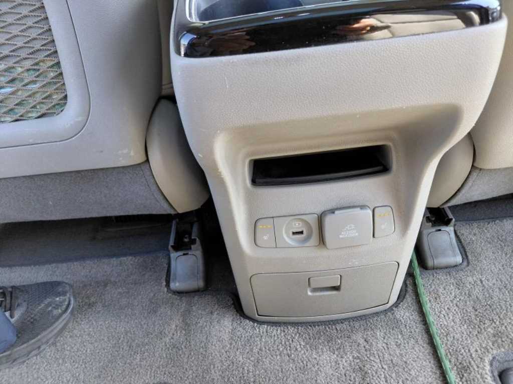 KIA Carnival 2016 Gris - Importación desde Corea - HF Imports Iquique - Foto 18